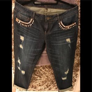 Kit From the CKloth Edgy Jeans